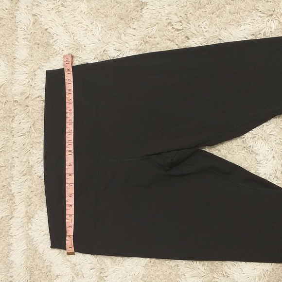 Lululemon Black Wunder Under High Rise Leggings Size 18 - Picture 2 of 7